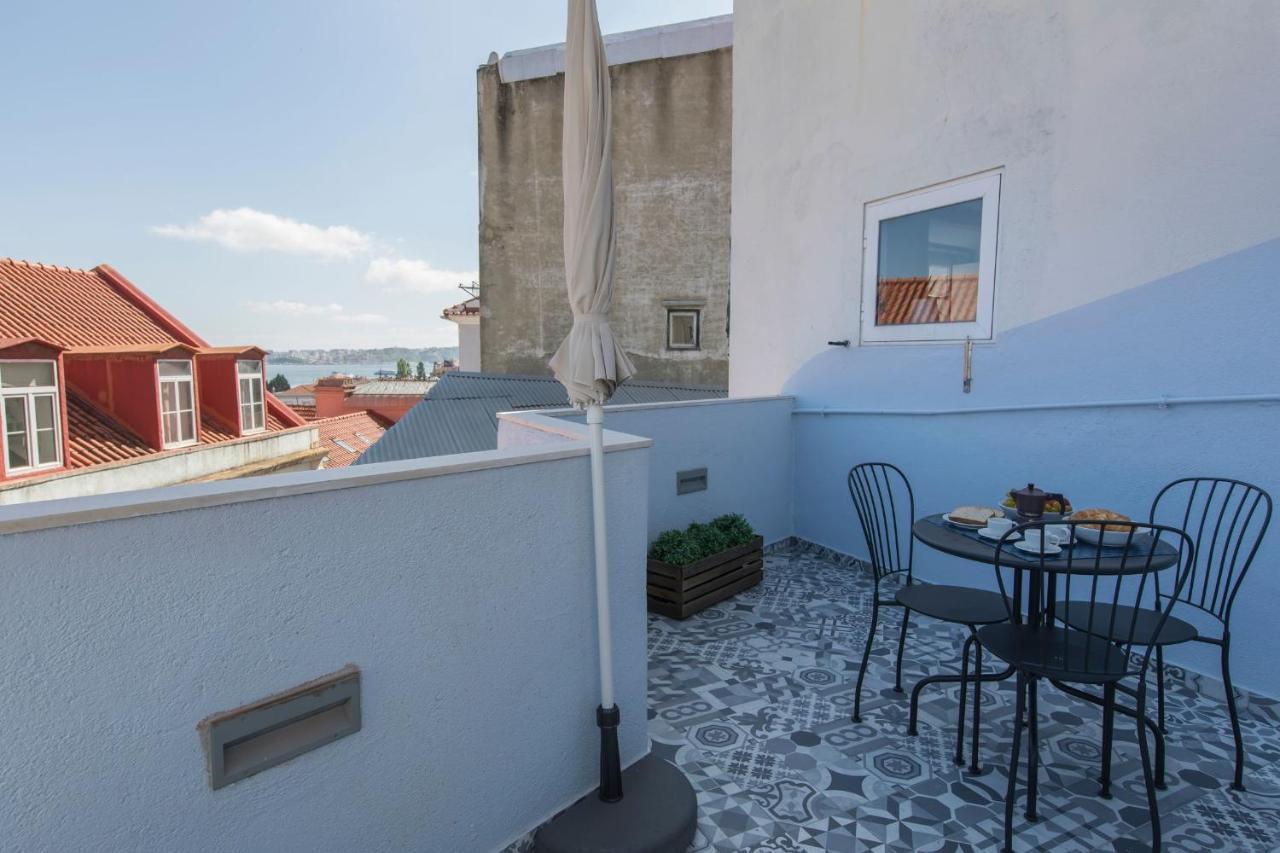 Terrace & River View In Alfama * Lissabon